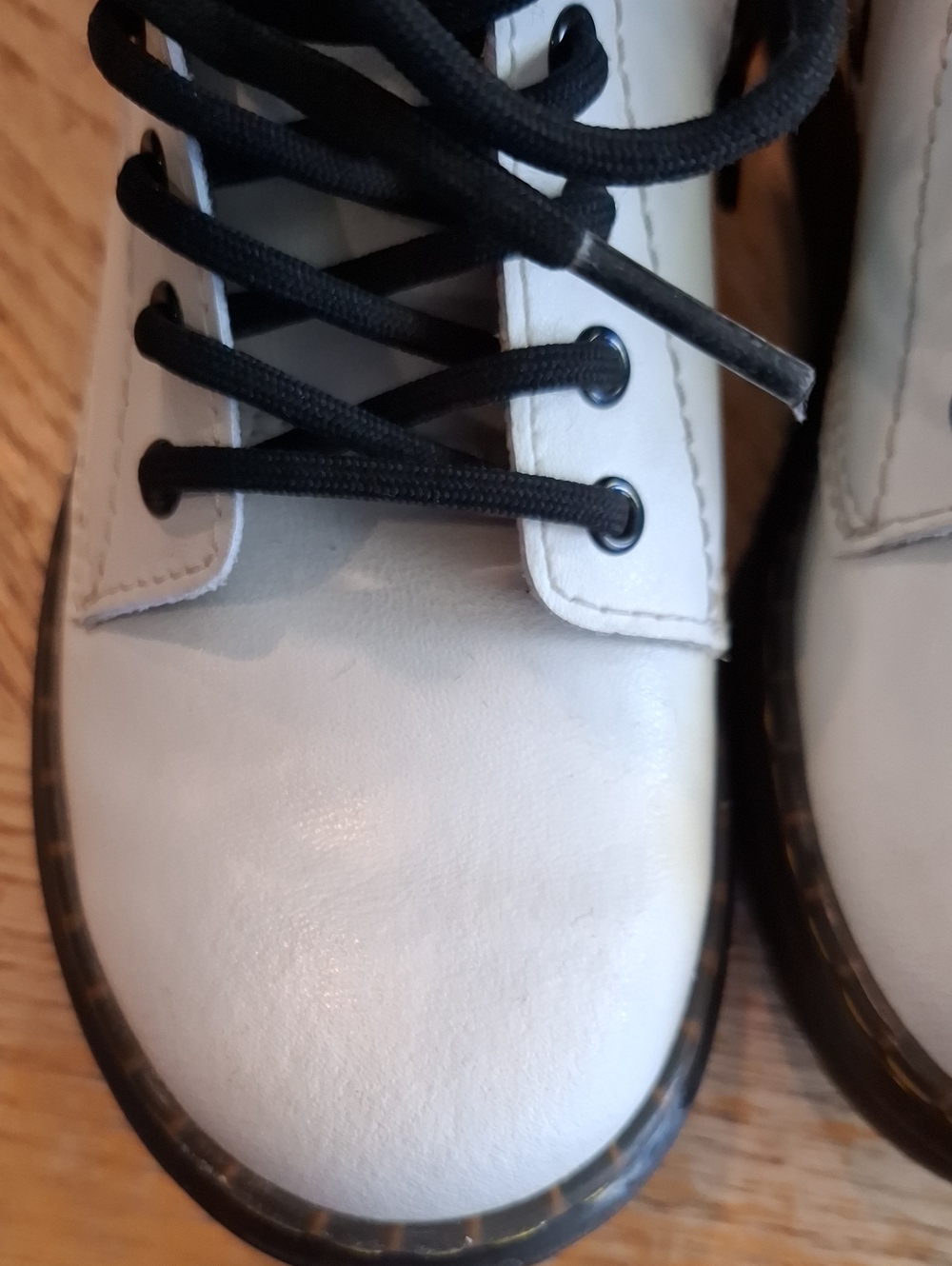 Doc Dr. Martens Girls Zavala J Lace Up Combat Boot White Size 1 Youth - Picture 13 of 14